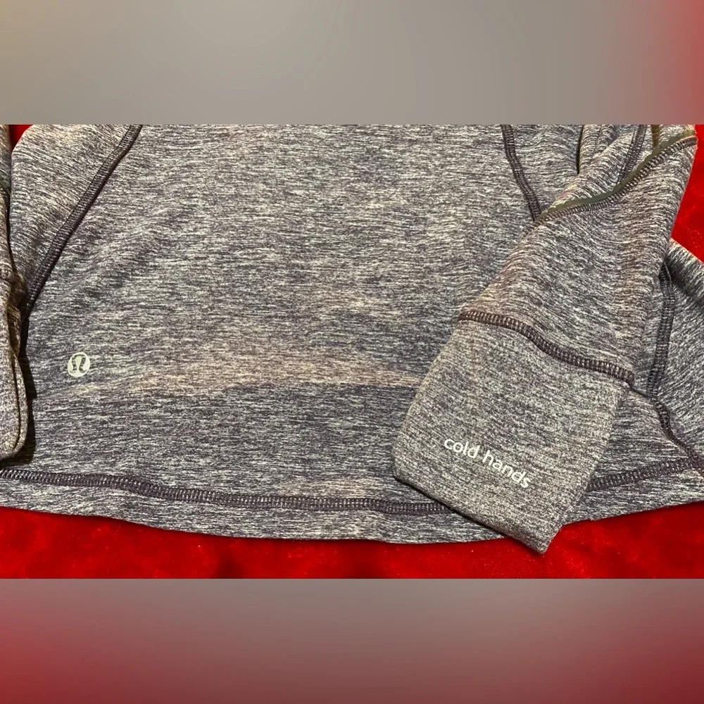 Lululemon SZ 6 quarter zip long sleeved shirt with thumb holes Awesome Condition - Picture 8 of 17